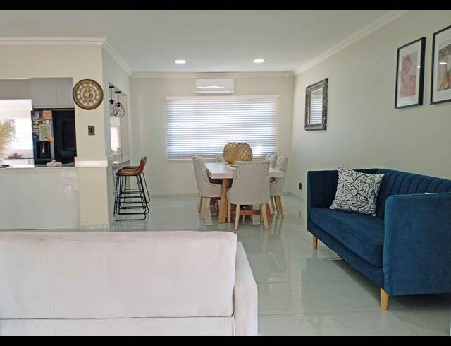 3 BEDROOM HOUSE FOR SALE IN BLUFF